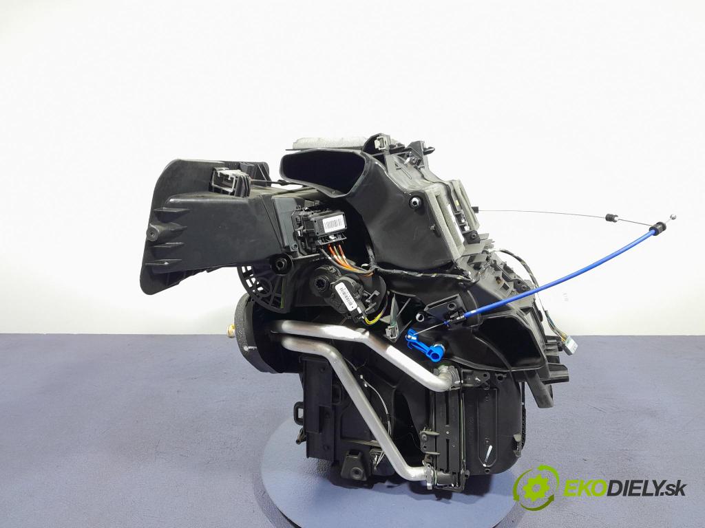 Renault Clio 2015 radiator 272705952R