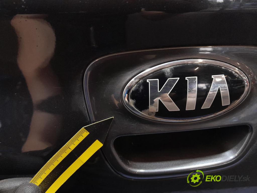 Kia Rio 2019 zadna dveře kufra: kufra: