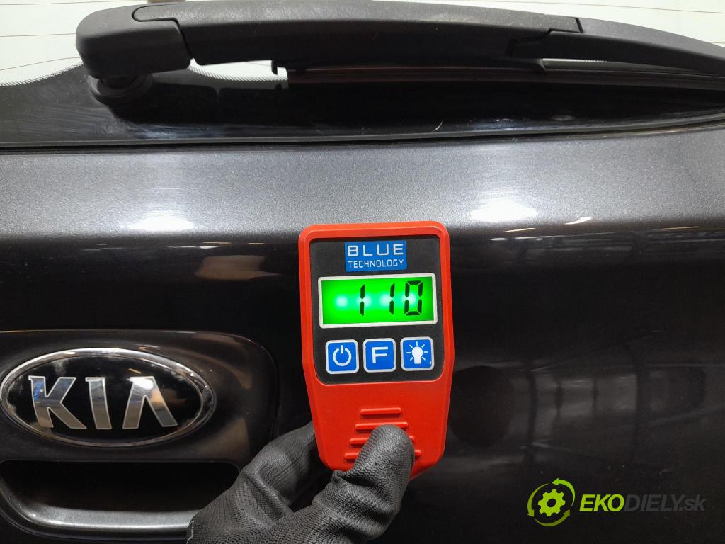 Kia Rio 2019 zadna dveře kufra: kufra: