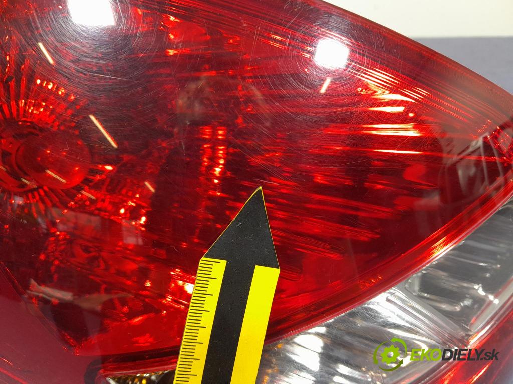 Hyundai I20 2011 svetlo / reflektor zad ľavá Vonkajsia: 92401-4P000