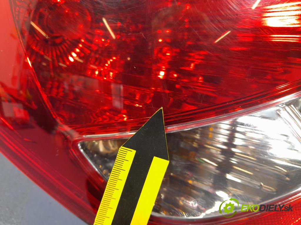 Hyundai I20 2011 svetlo / reflektor zad ľavá Vonkajsia: 92401-4P000
