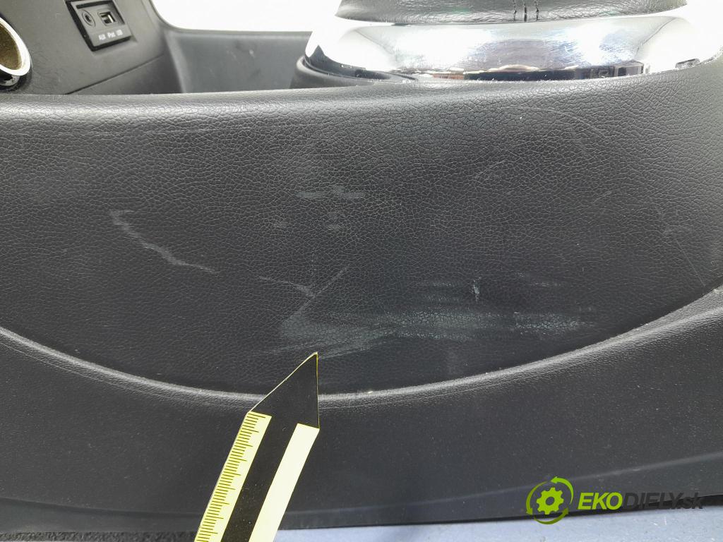 Hyundai I20 2011 Tunel: Střední: 84610-1JXXX