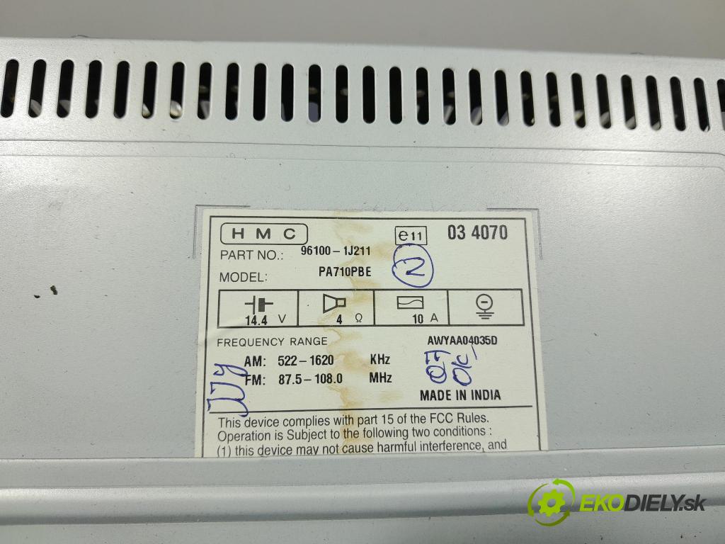 Hyundai I20 2011 Radio I Navigácia: 96100-1J211