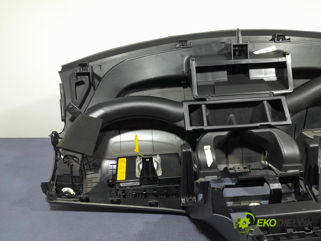 Hyundai I20 2011 kokpit,pristrojová doska 97350-1J000