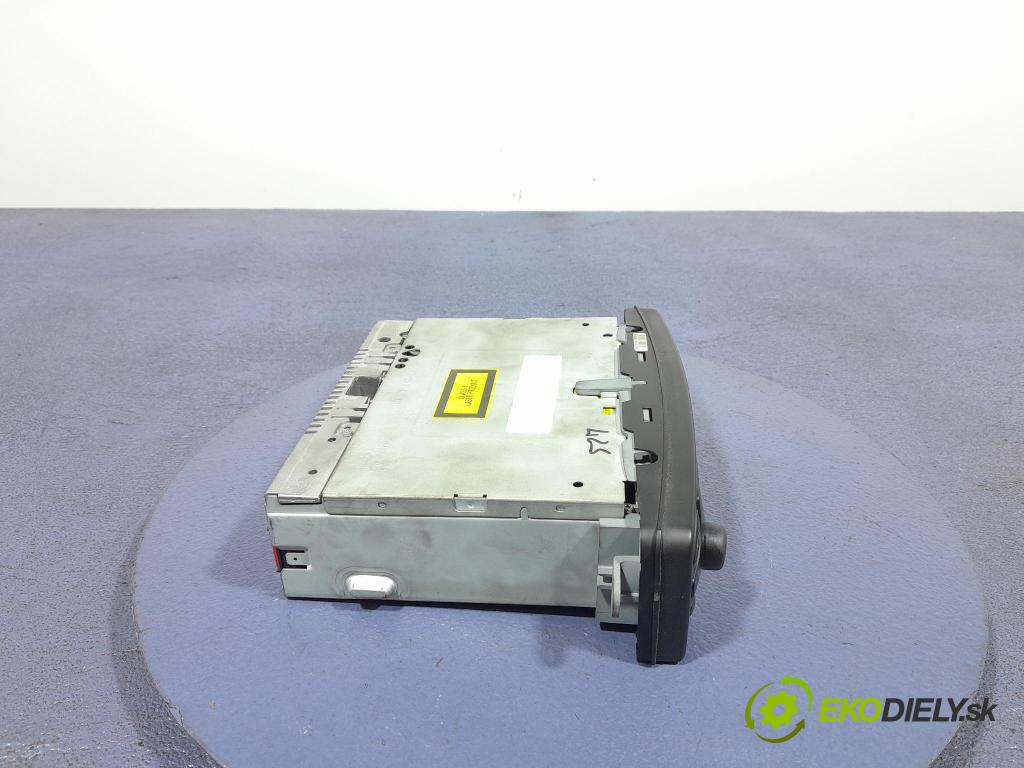 Mercedes C-klasa 2000 Radio I Navigace: A2038201286