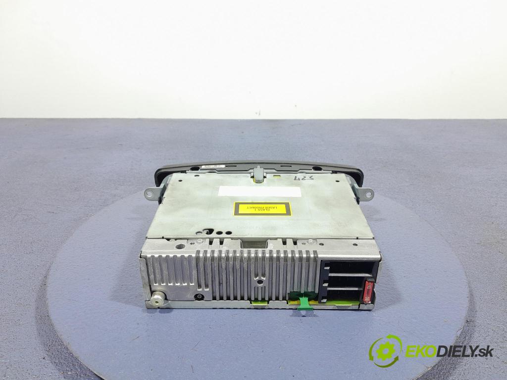 Mercedes C-klasa 2000 Radio I Navigace: A2038201286