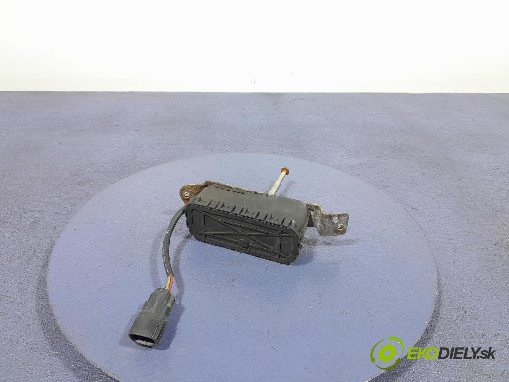 Volvo S80 2002 mechanizmus motor: Stierače: Predné 9154527