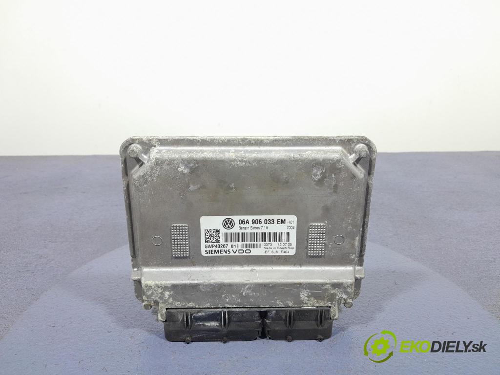 Vw Golf 2005 riadiaca jednotka Motor: 06A906033EM