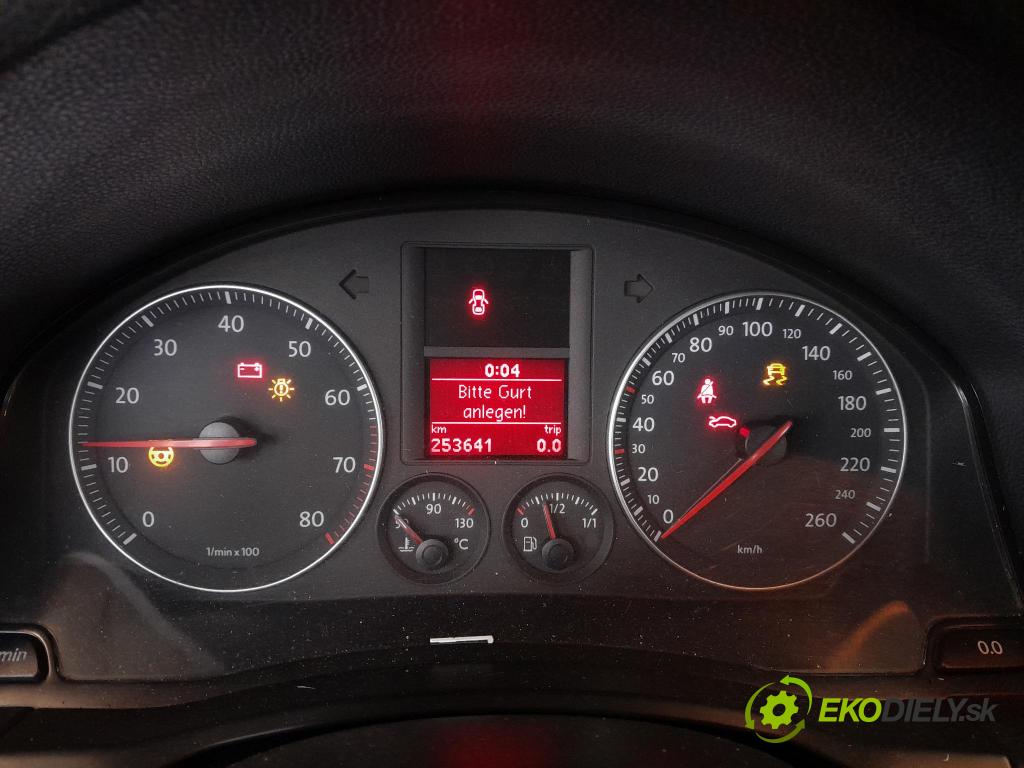 Vw Golf 2005 prístrojovka/ budíky 1K0920862A