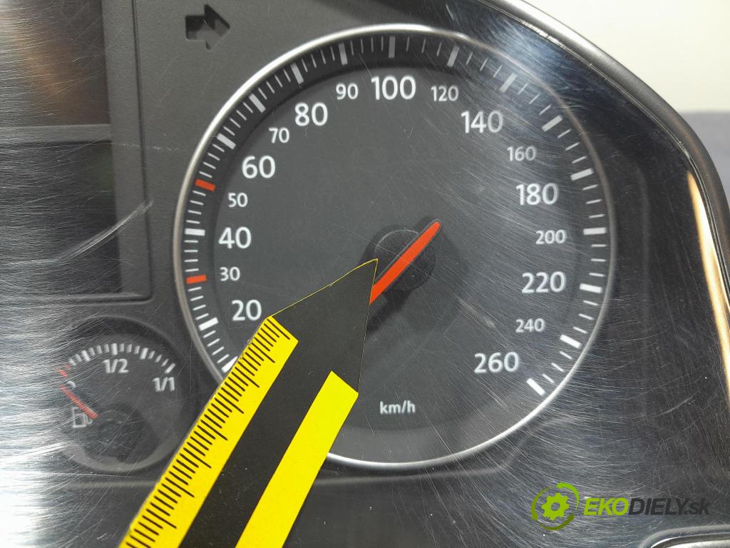 Vw Golf 2005 prístrojovka/ budíky 1K0920862A