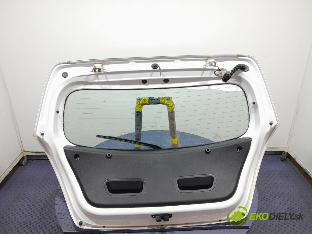 Hyundai I20 2011 zadní dveře kufra: kufr 
