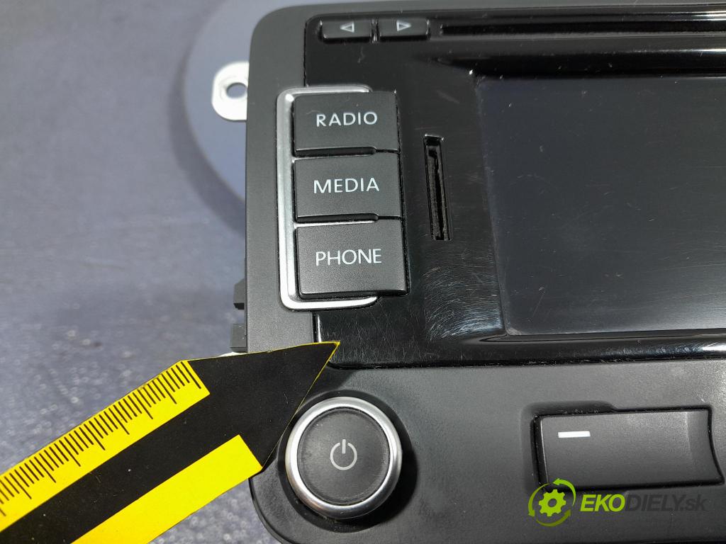 Vw Golf 2012 Radio I Navigácia: 3C0035270B