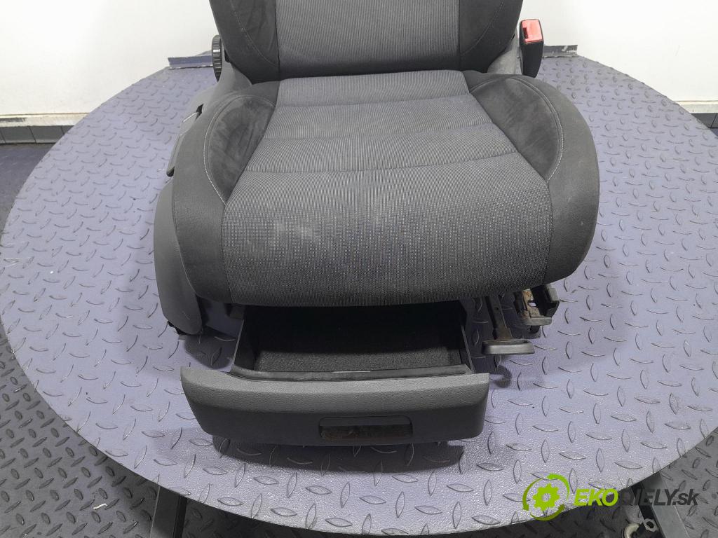 Vw Golf 2012 Sedadlo spolujezdce