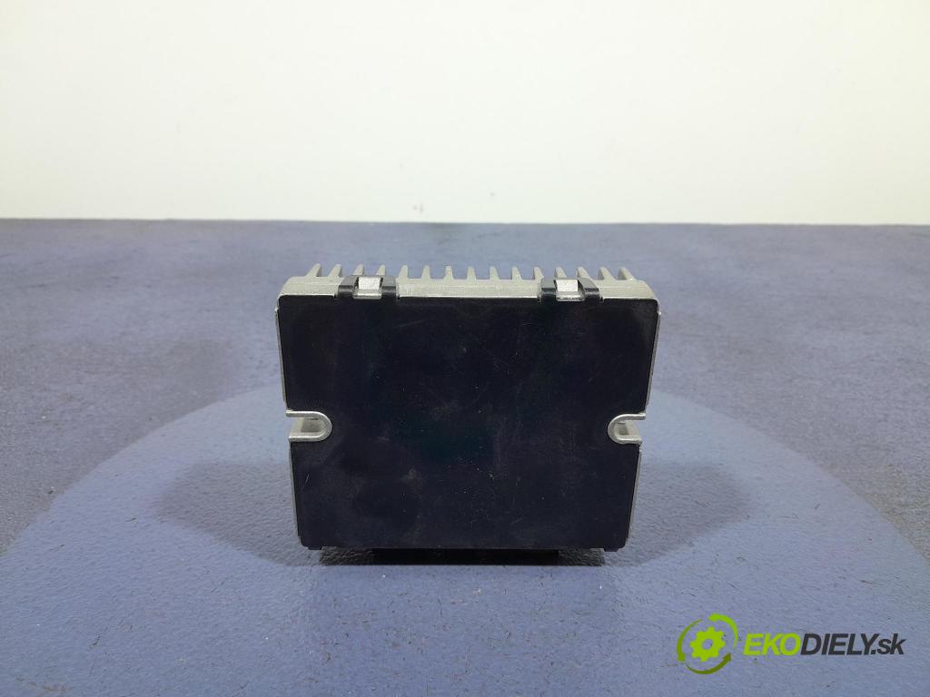 Renault Midlum 2011 riadiaca jednotka svetiel 20851690A