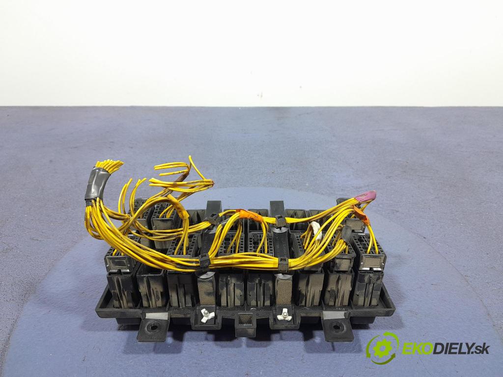 Renault Midlum 2011 prepínač 5010605462