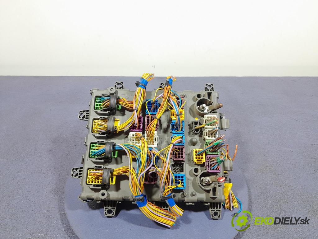 Renault Midlum 2011 skrinka Poistky: 7421464562