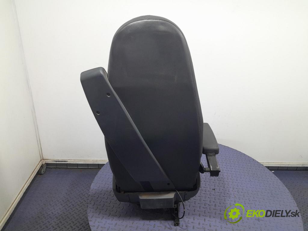 Renault Midlum 2011 Sedadlo Řidiči