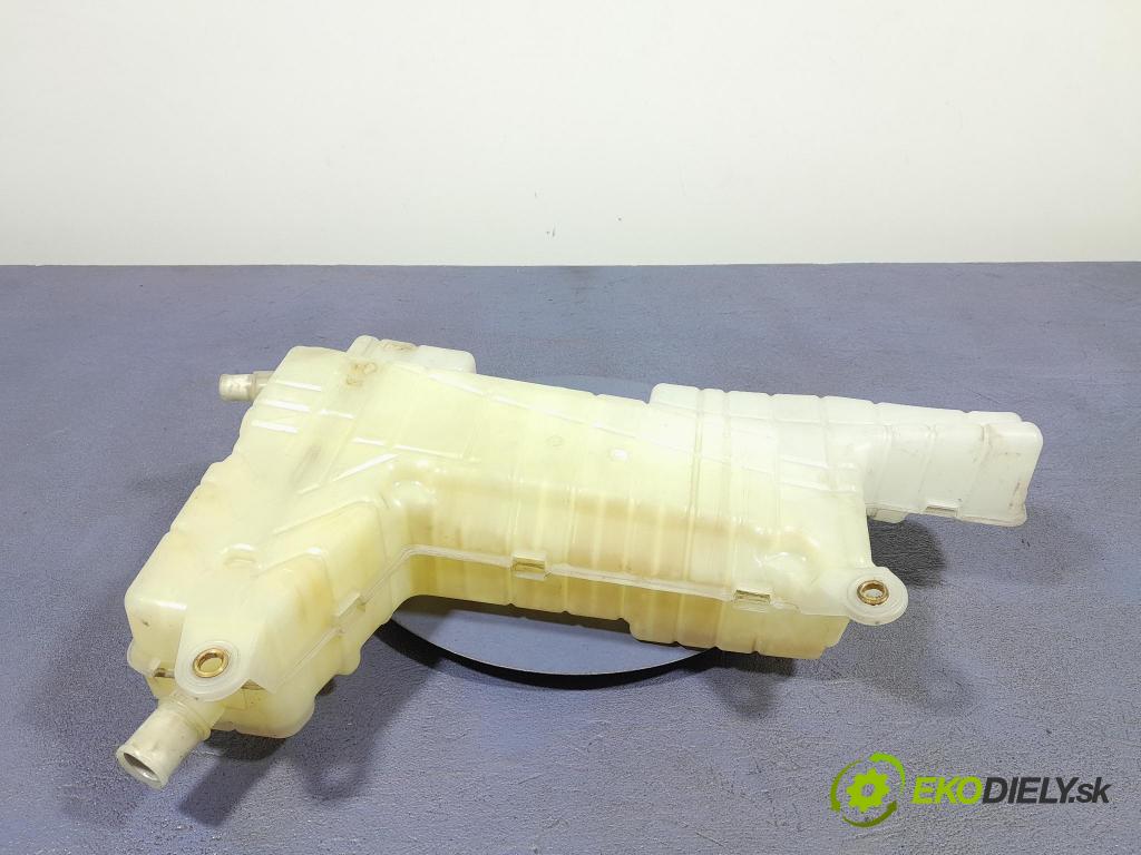 Renault Midlum 2011 nádržka Kompenzačné: 2031558