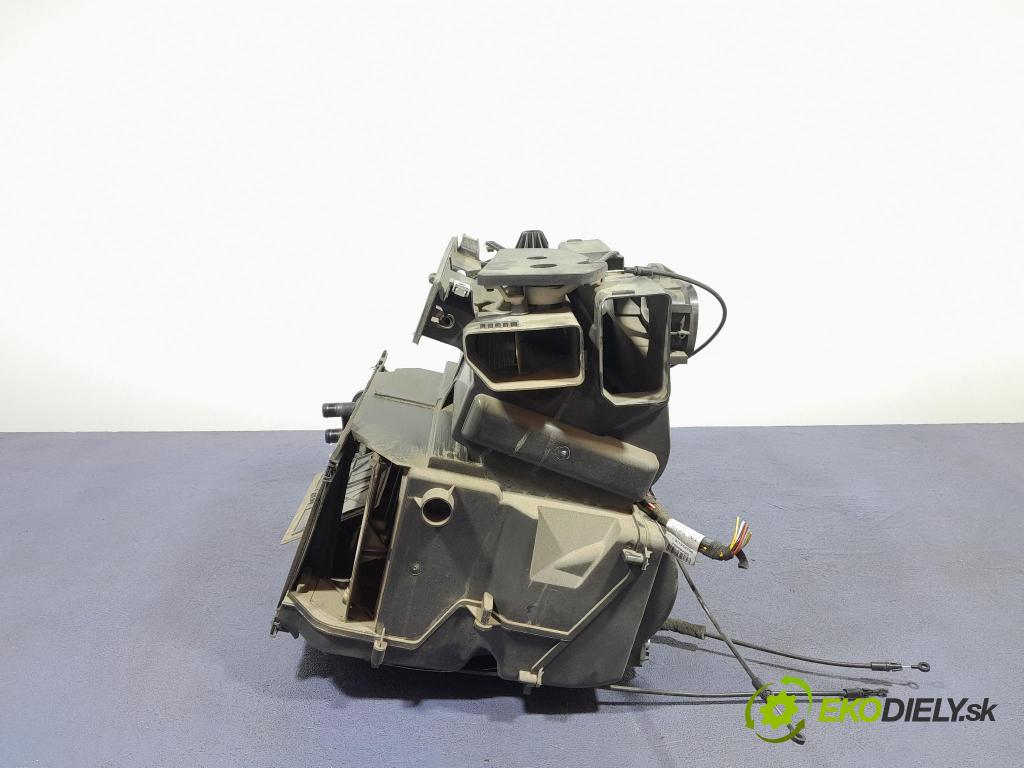 Renault Midlum 2011 radiátor 7421175390