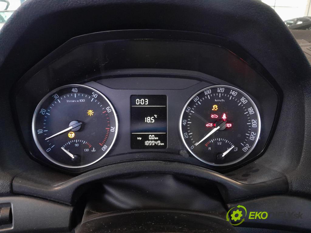 Skoda Octavia 2010 Přístrojová deska 1Z0920803F