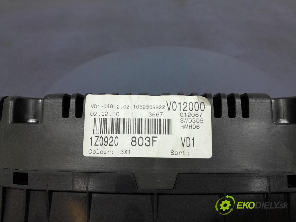 Skoda Octavia 2010 prístrojovka/ budíky 1Z0920803F