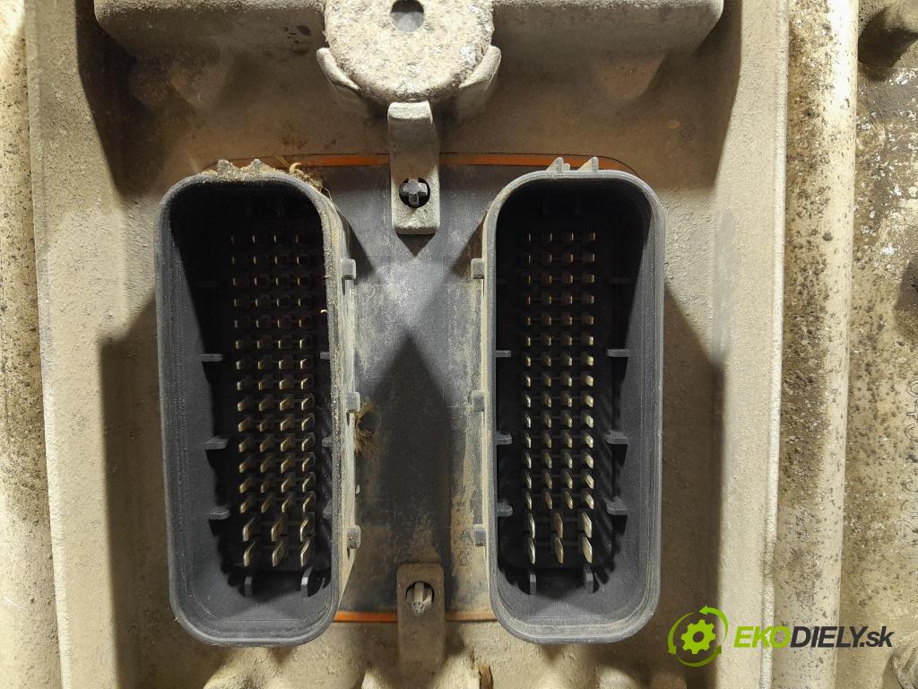 Renault Midlum 2011 řídící jednotka Motor: 60100008P04