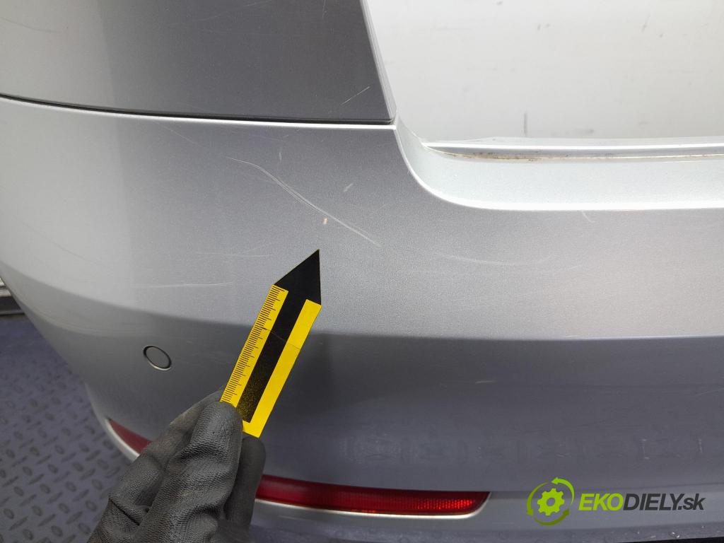 Skoda Octavia 2010 nárazník Zad: