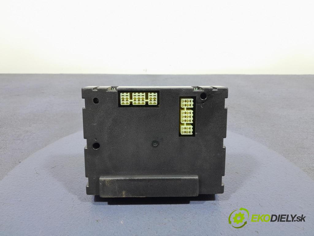 Land rover Freelander 2004 riadiaca jednotka Komfortu YWC500210