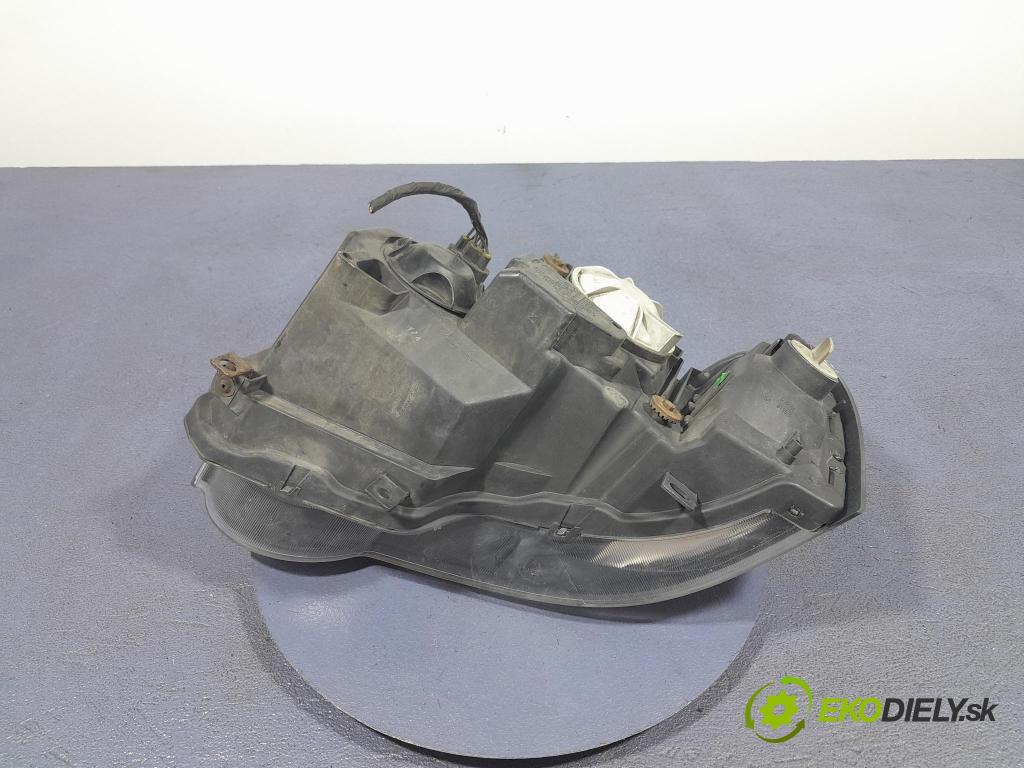 Land rover Freelander 2004 světlo v pravo: 100-16446