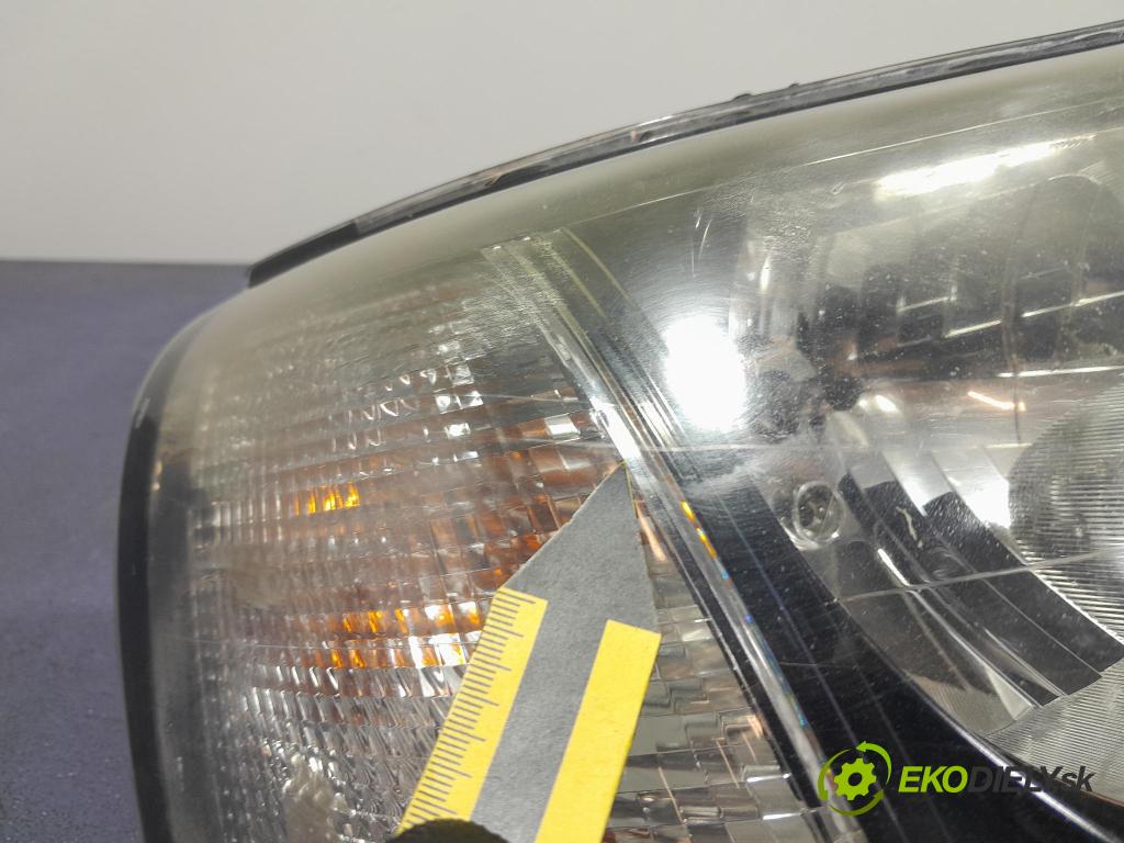 Land rover Freelander 2004 světlo v pravo: 100-16446