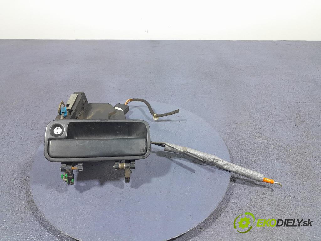 Land rover Freelander 2004 klika před levá CXB101510