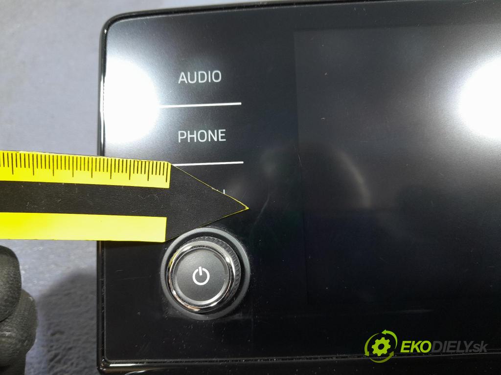 Skoda Octavia 2021 displej Radio / GPS 5E3035869A