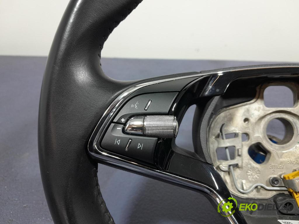 Skoda Octavia 2021 volant