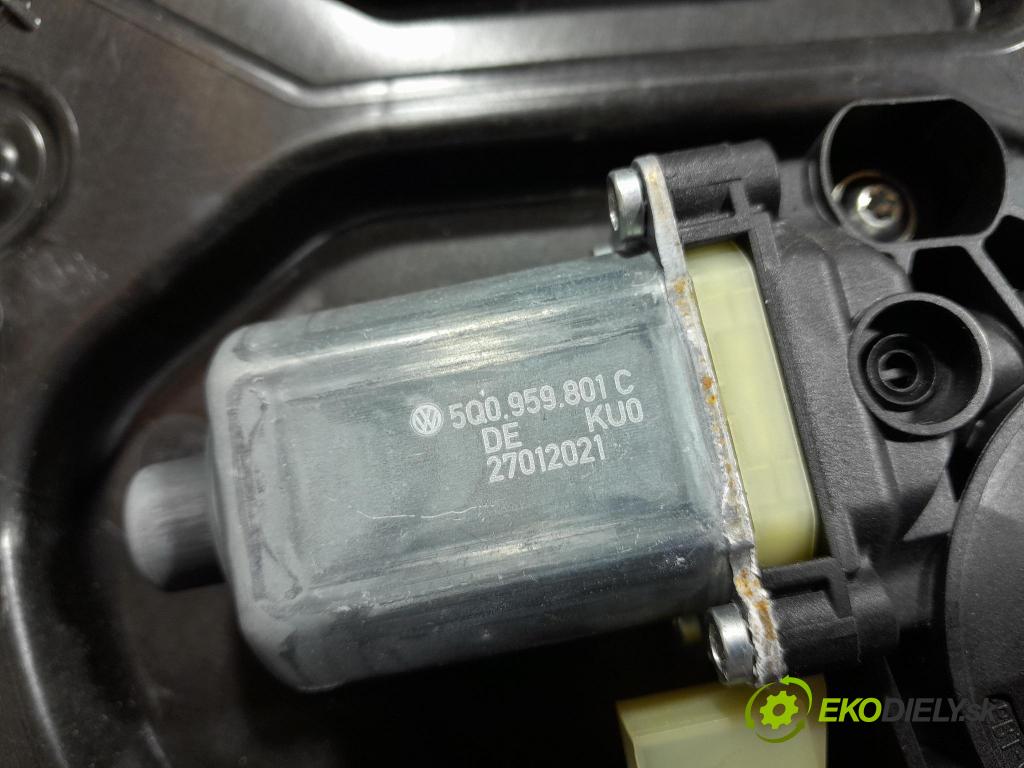 Skoda Octavia 2021 mechanizmus okna Okná: Predné Vľavo: 5E3837655