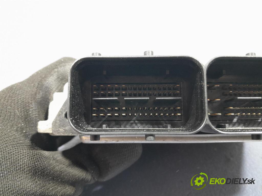 Vw Golf 2012 riadiaca jednotka Motor: 03L906018AN