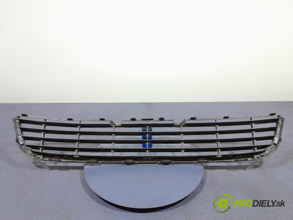 Vw Golf 2012 miežka / Gril: 5K0853677