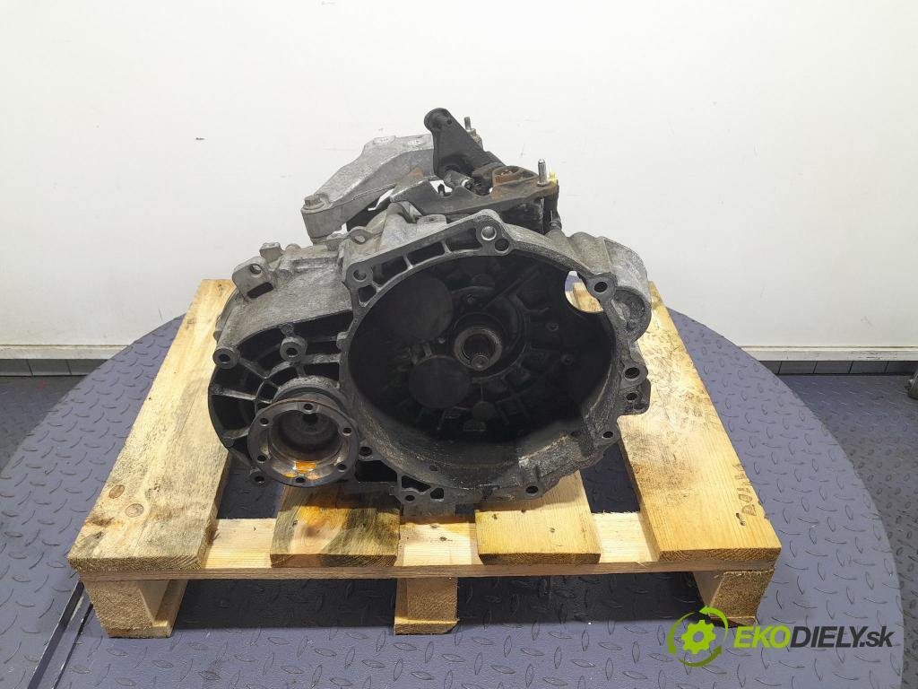 Vw Golf 2012 prevodovka Manualna NFP
