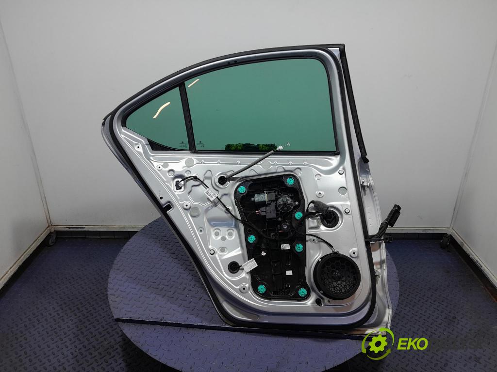 Skoda Octavia 2021 dveře Zad: Vlevo, odjet: 