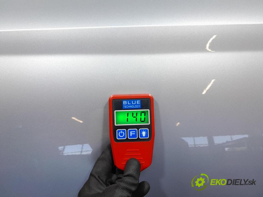 Skoda Octavia 2021 dveře Zad: prave