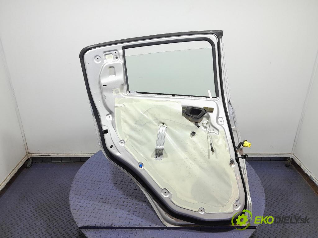 Chevrolet Spark 2010 dvere zad Vľavo: 