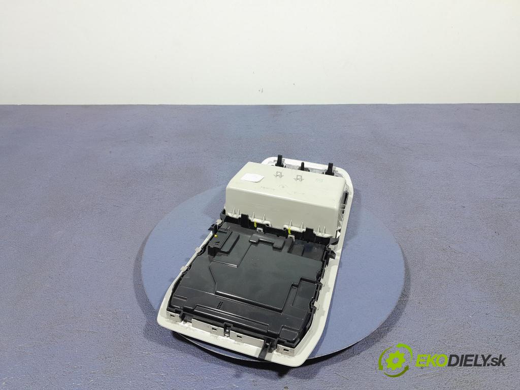 Skoda Octavia 2021 Lampy Uvnitř 5E3868837