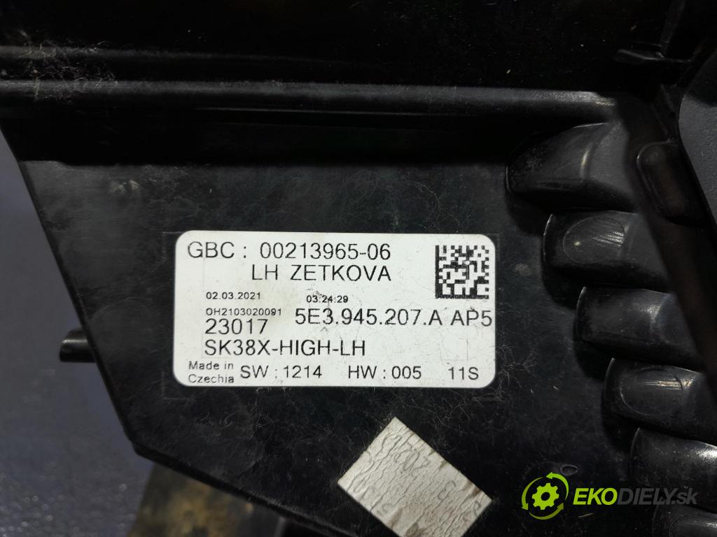 Skoda Octavia 2021 světlo Zad: levá Mimo: 5E3945207A