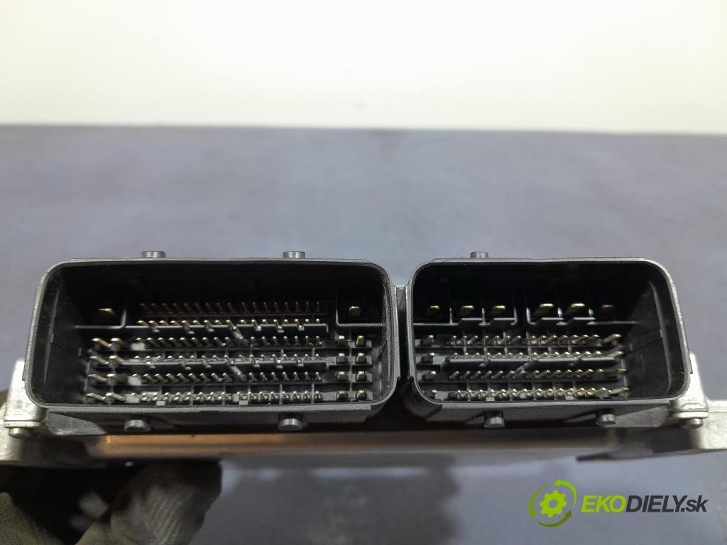 Peugeot 508 2016 riadiaca jednotka Motor: 9809447980