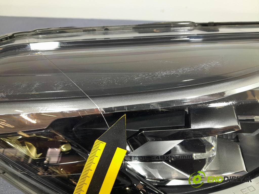 Peugeot 508 2016 světlo v pravo: 9807241680