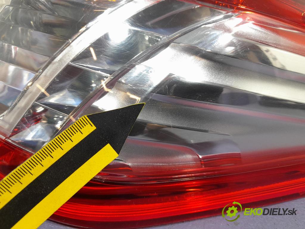 Peugeot 508 2016 světlo Zad: Práva: Mimo: 9686779680