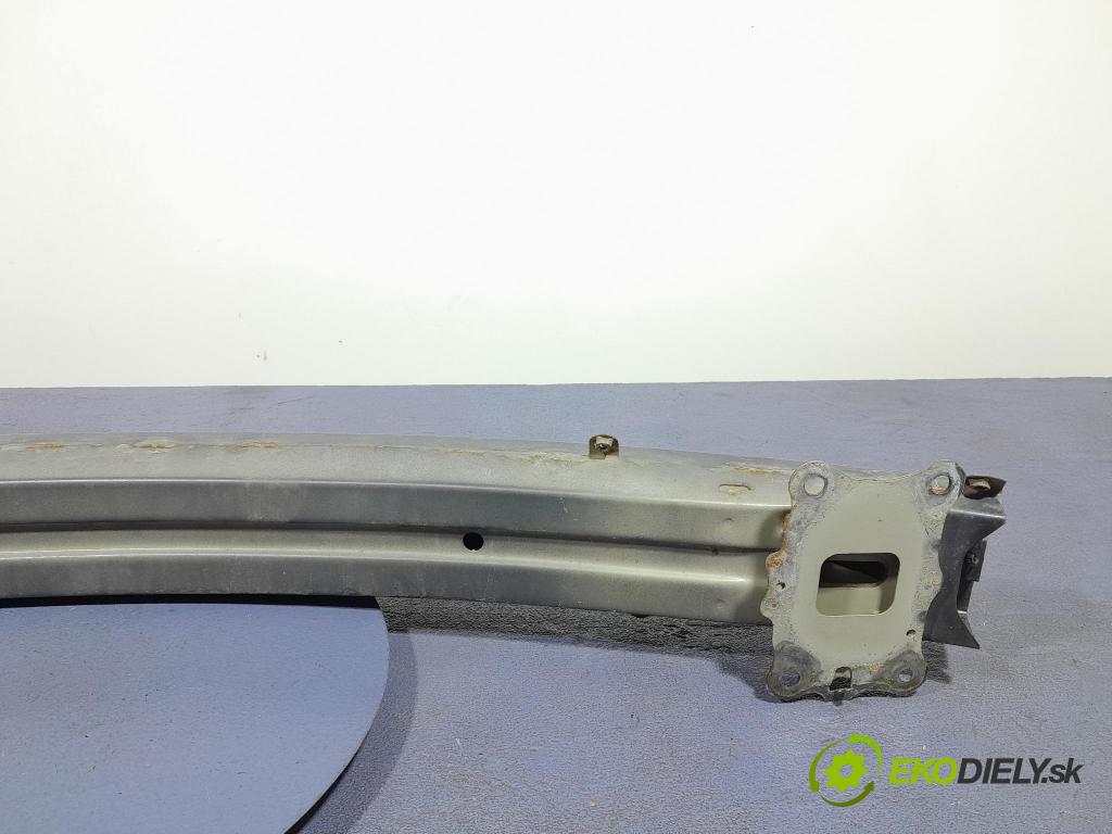 Subaru Impreza 2010 výztuha narazník před 