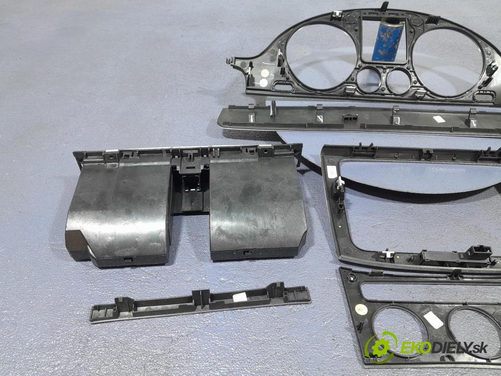 Vw Passat 2007 lišta Dekoratívne: Vnútri: 3C1858335