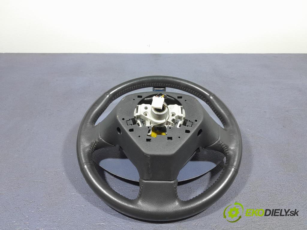 Subaru Impreza 2010 volant 
