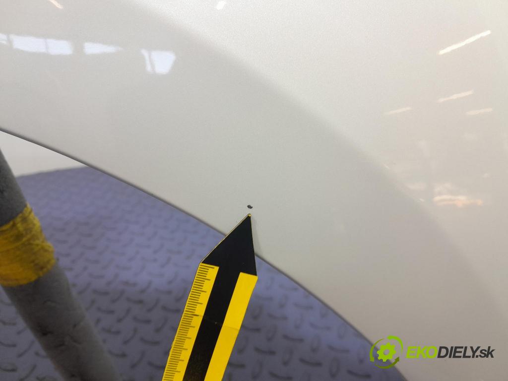 Peugeot 508 2016 blatník Predné v pravo: