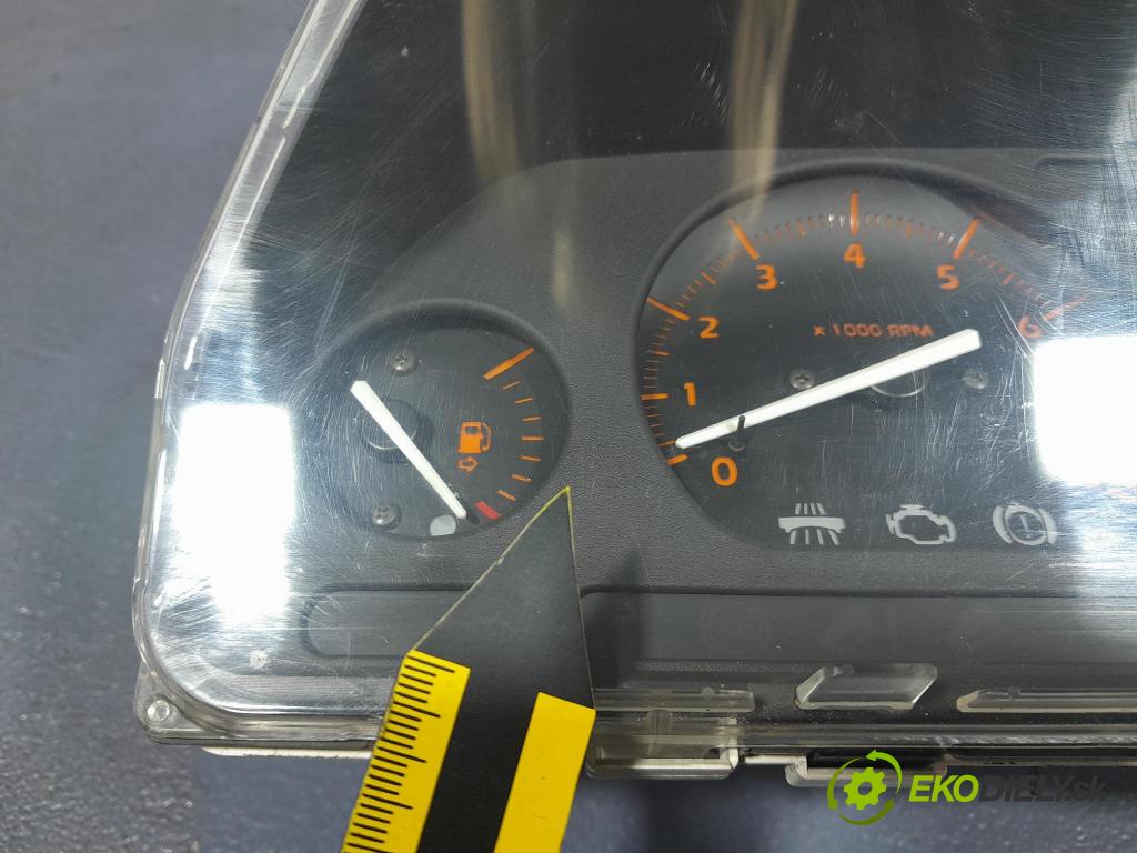 Land rover Freelander 2003 prístrojovka/ budíky YAC500330